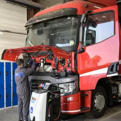 pole centre de formation  -maintenance camion